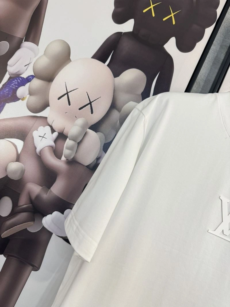 Louis Vuitton T-Shirts Compact 134751