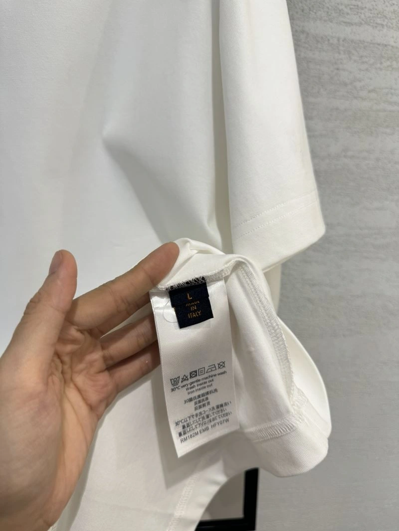 Louis Vuitton T-Shirts Compact 134751