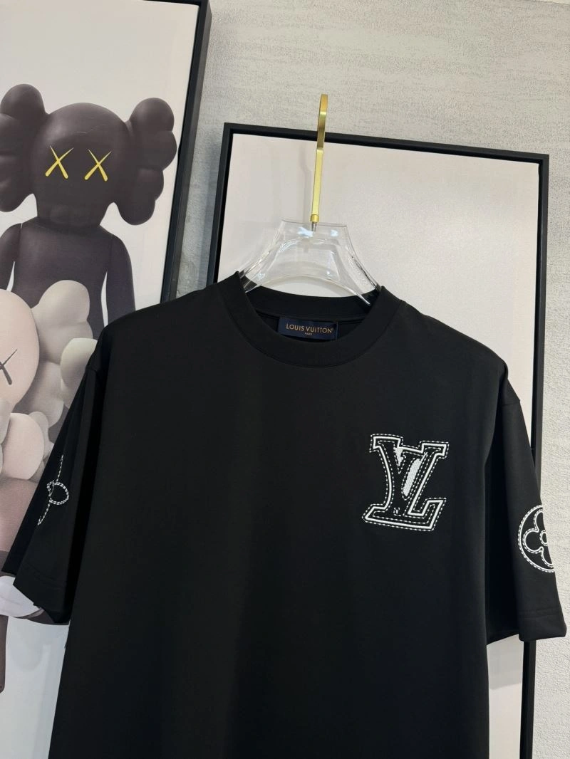 Versatile Louis Vuitton T-Shirts 134785