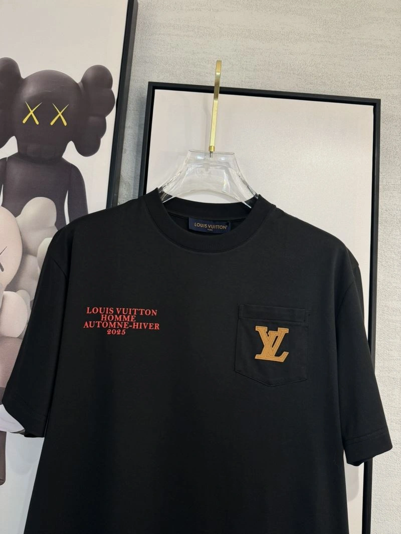 Louis Vuitton T-Shirts WrinkleFree 134748