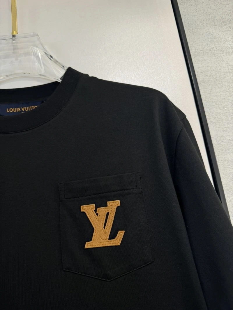 Louis Vuitton T-Shirts WrinkleFree 134748