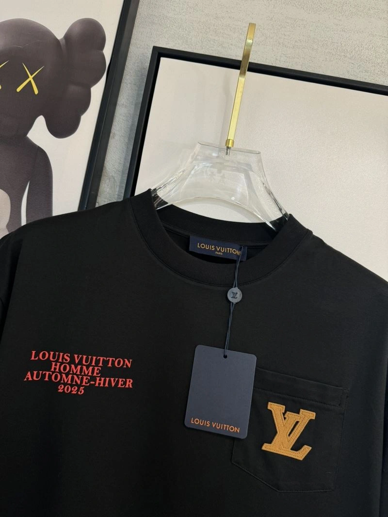 Louis Vuitton T-Shirts WrinkleFree 134748