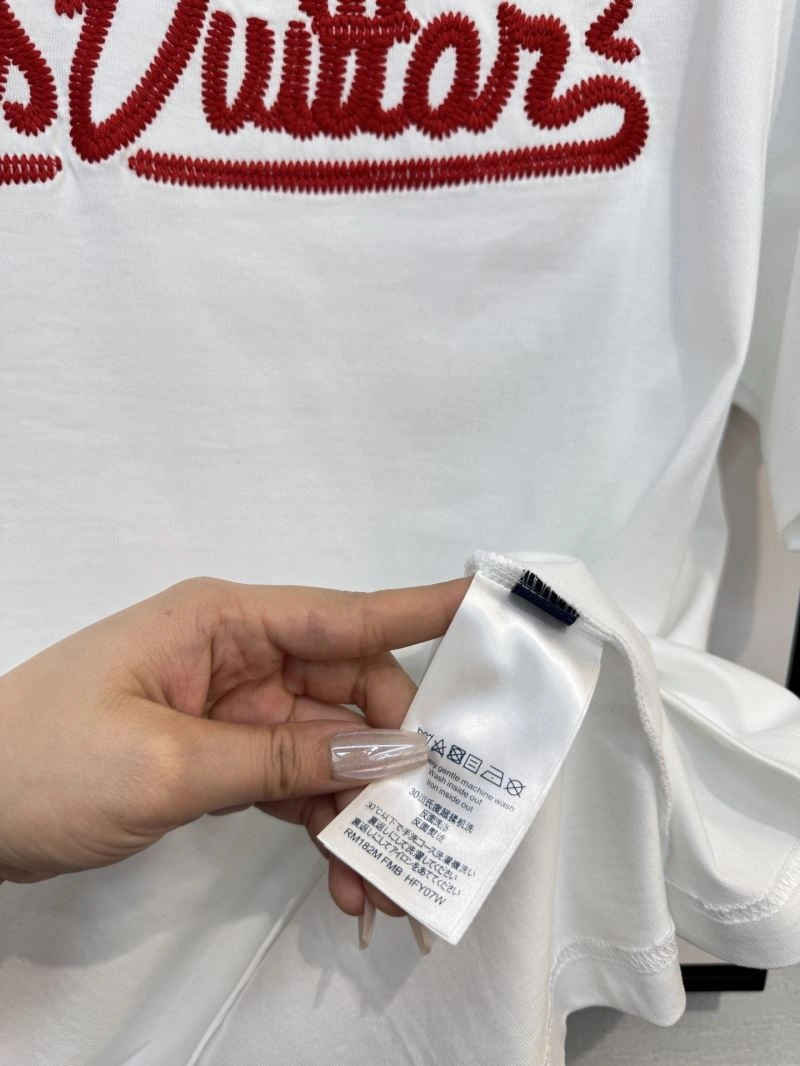 Louis Vuitton T-Shirts Original 134747