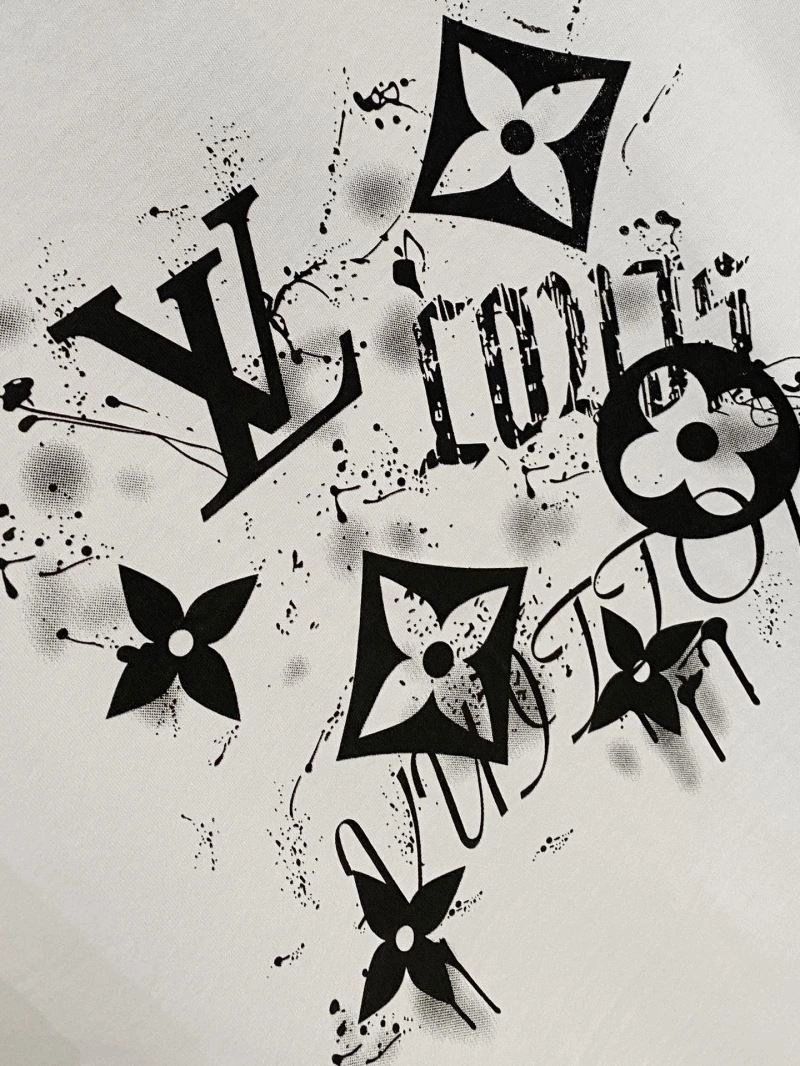 Sustainable Louis Vuitton T-Shirts 134742