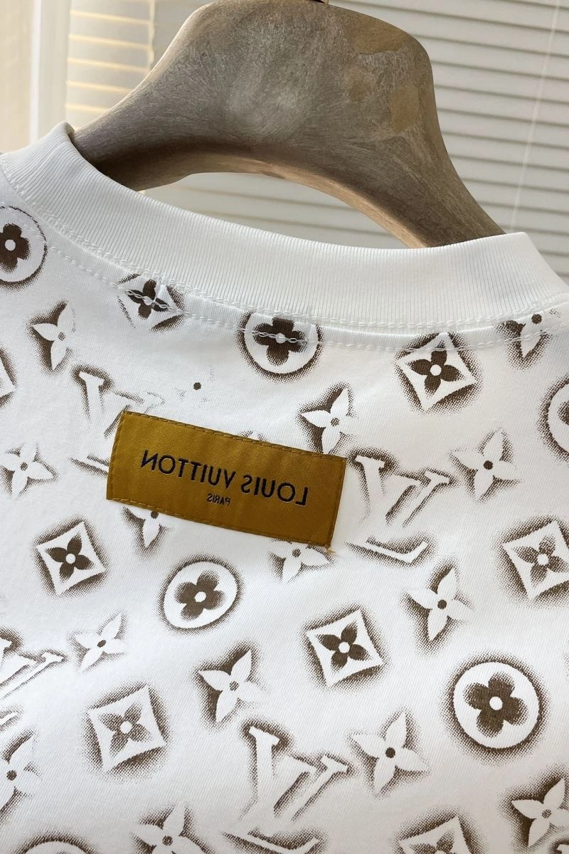 Colorful Louis Vuitton T-Shirts 134717