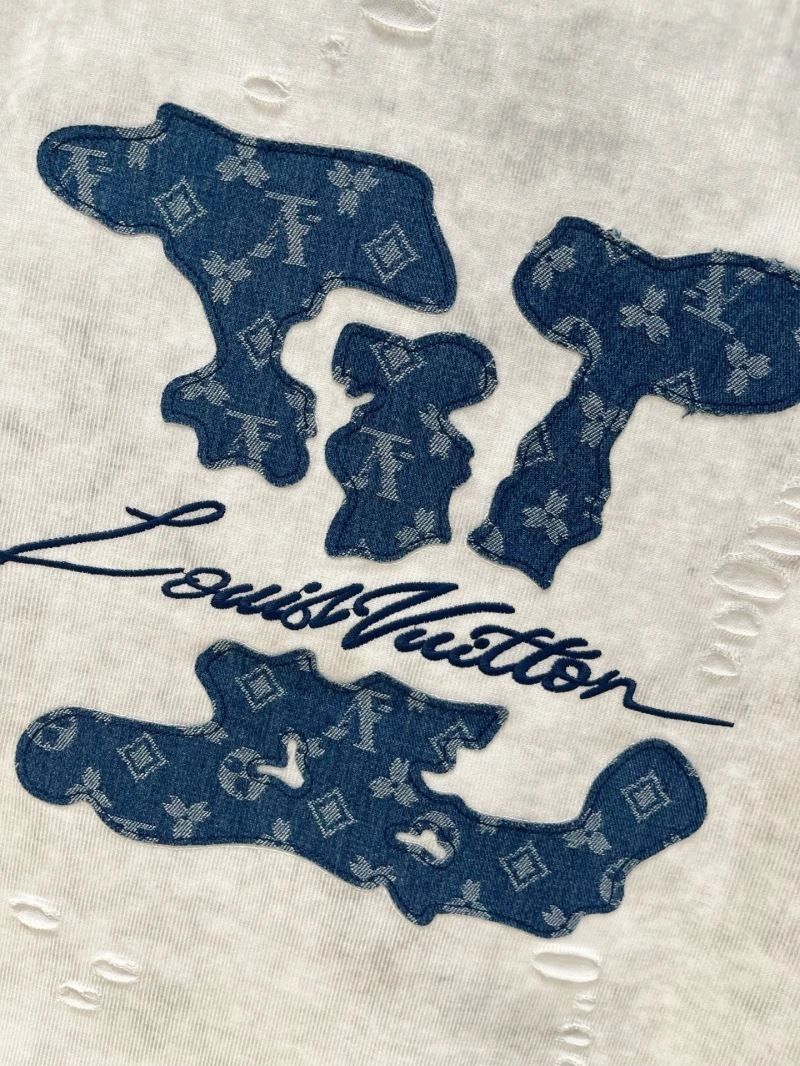 Sporty Louis Vuitton T-Shirts 134736