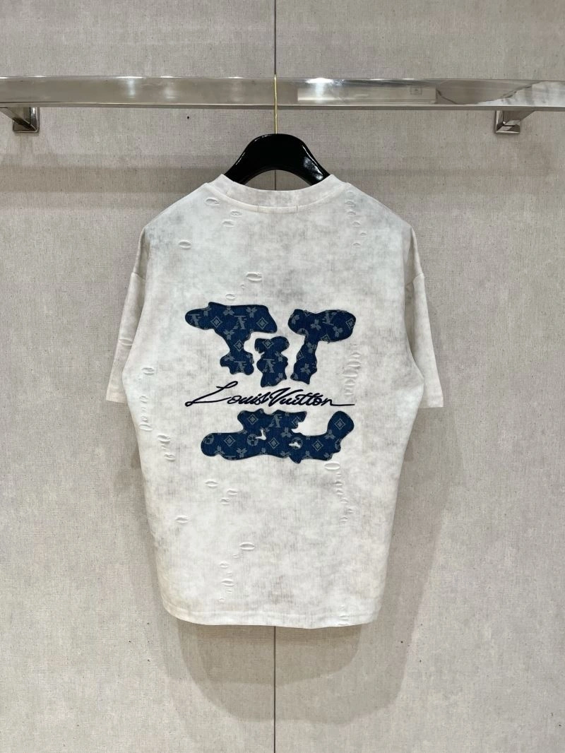Sporty Louis Vuitton T-Shirts 134736