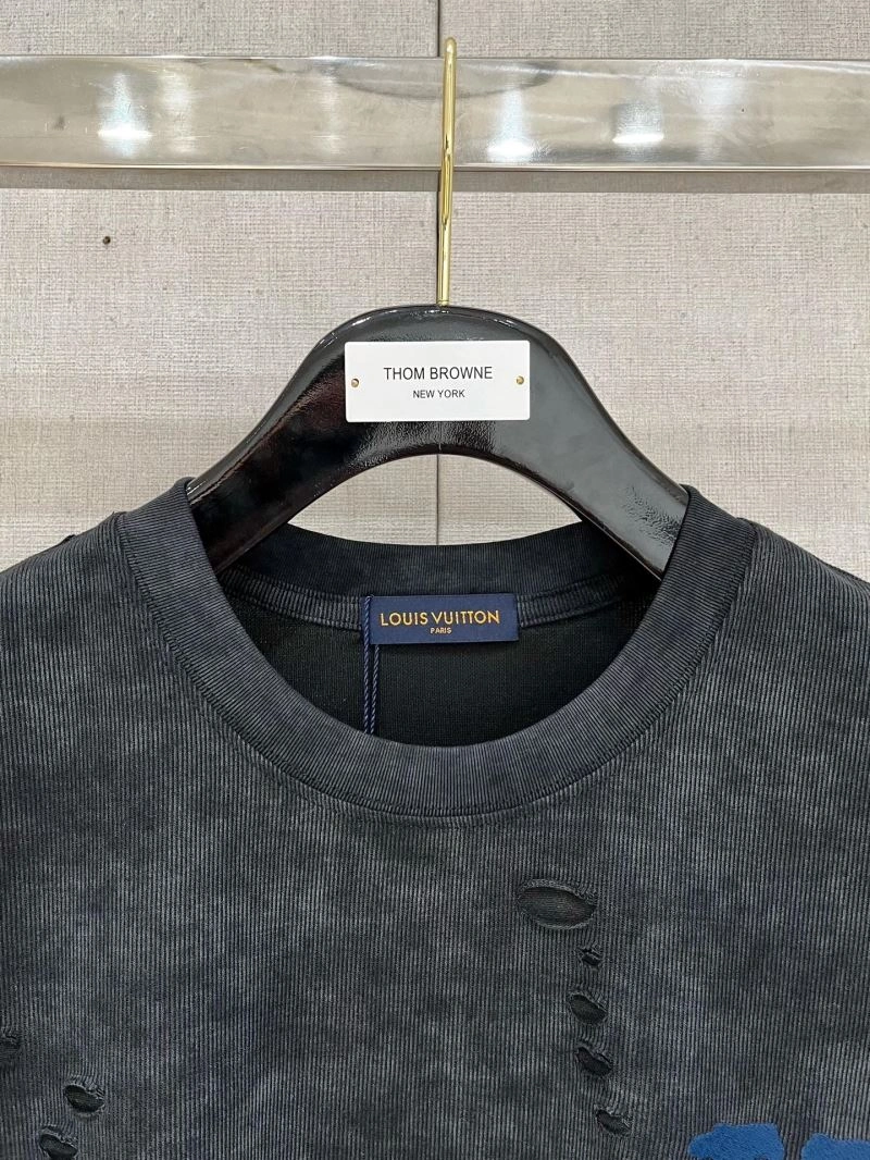 Elegant Louis Vuitton T-Shirts 134728