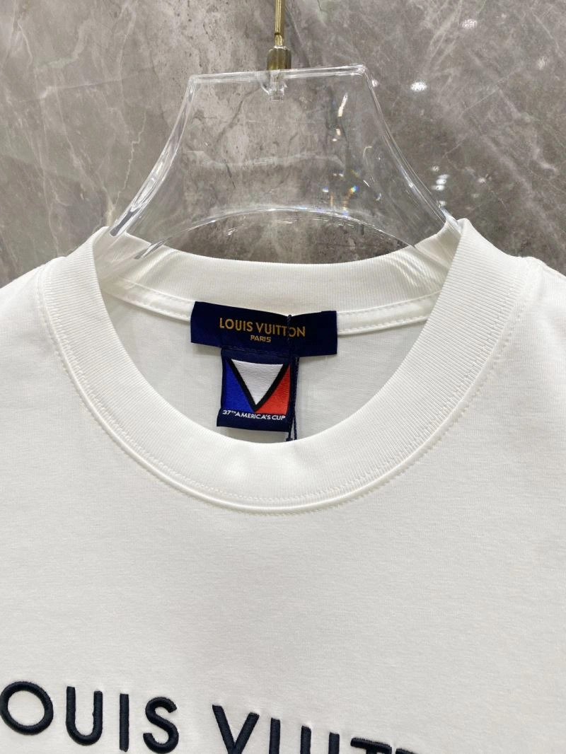 Louis Vuitton T-Shirts Sporty 134722