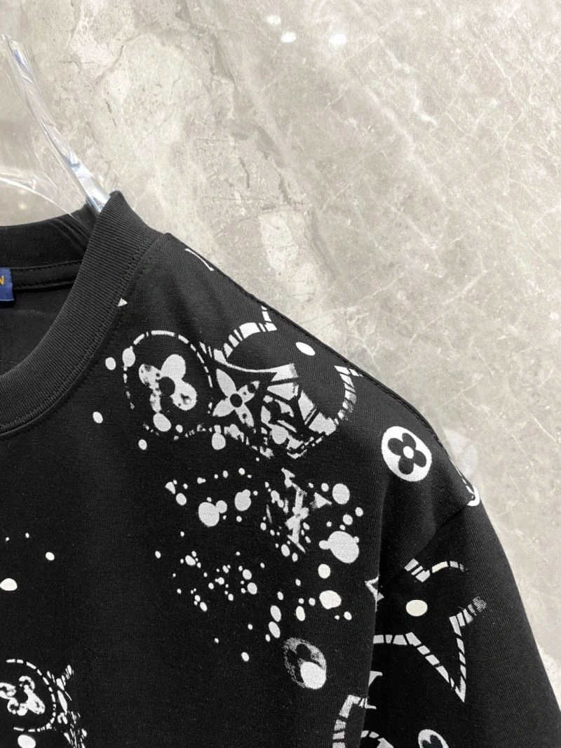 ModernLook Louis Vuitton T-Shirts 134732