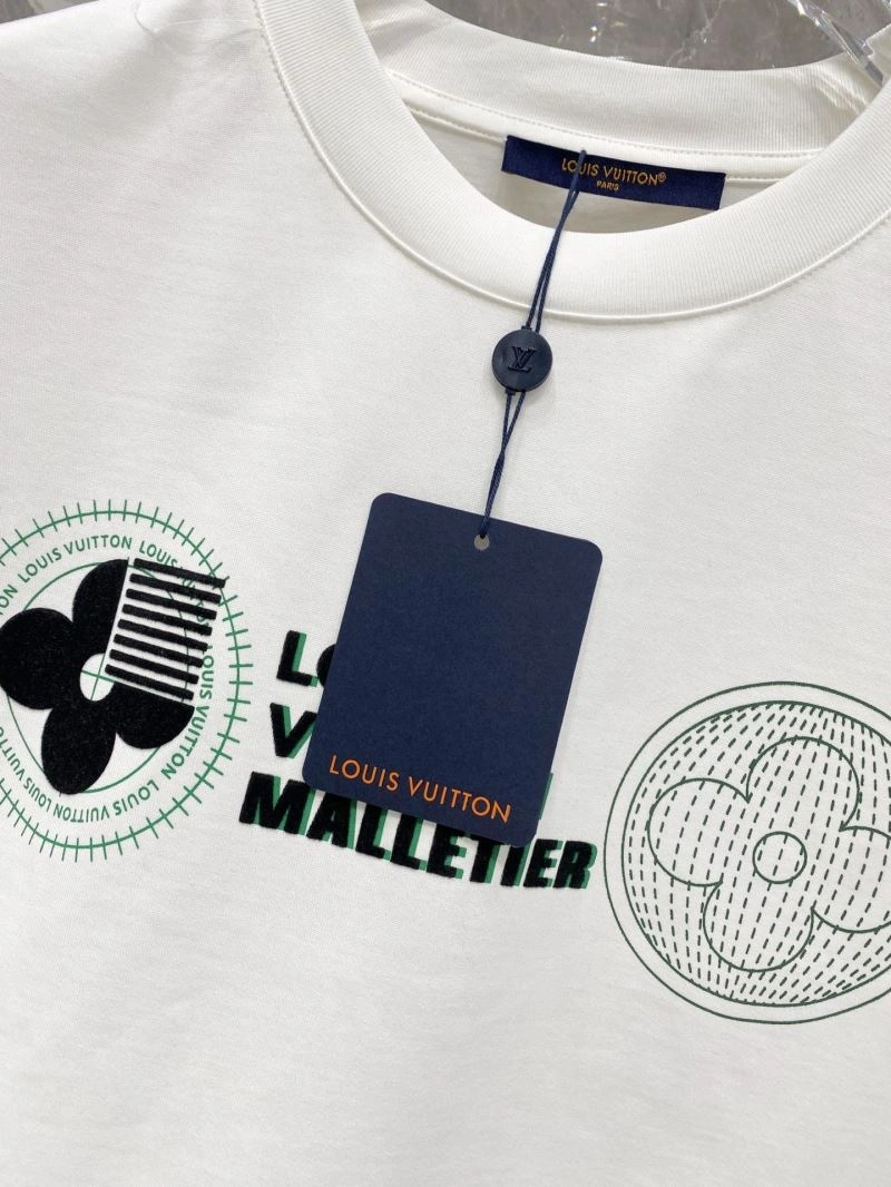 Louis Vuitton T-Shirts UrbanChic 134713