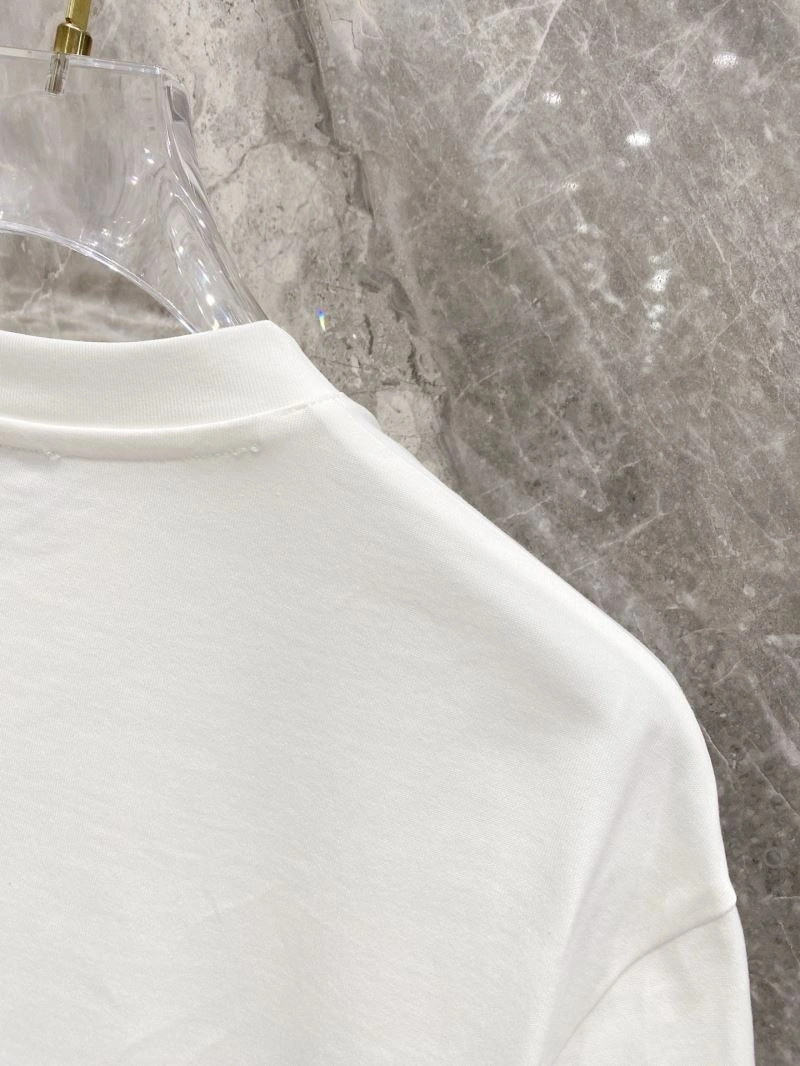 Louis Vuitton T-Shirts UrbanChic 134713