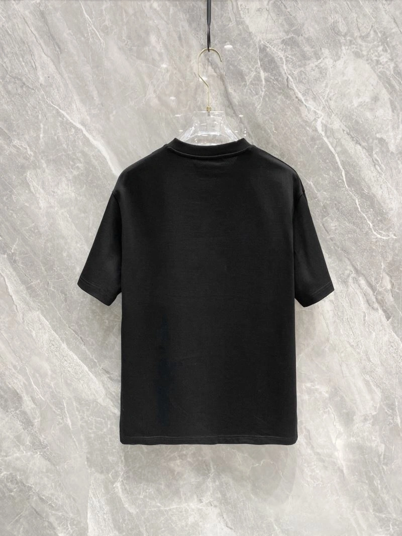 Versatile Louis Vuitton T-Shirts 134715