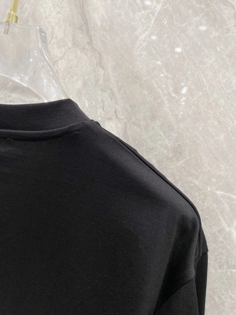 Versatile Louis Vuitton T-Shirts 134715