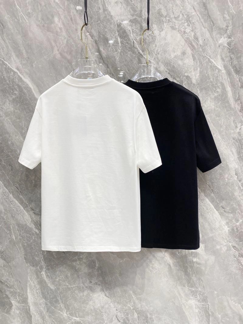 Versatile Louis Vuitton T-Shirts 134715