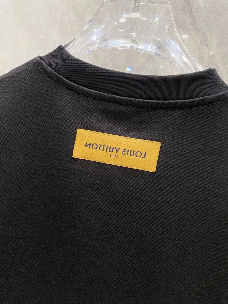 Louis Vuitton T-Shirts Comfortable 134716