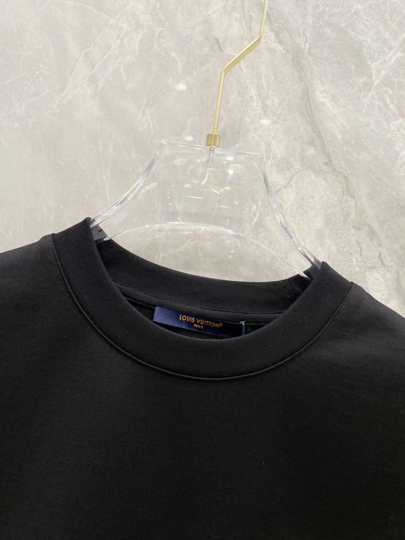Louis Vuitton T-Shirts Comfortable 134716