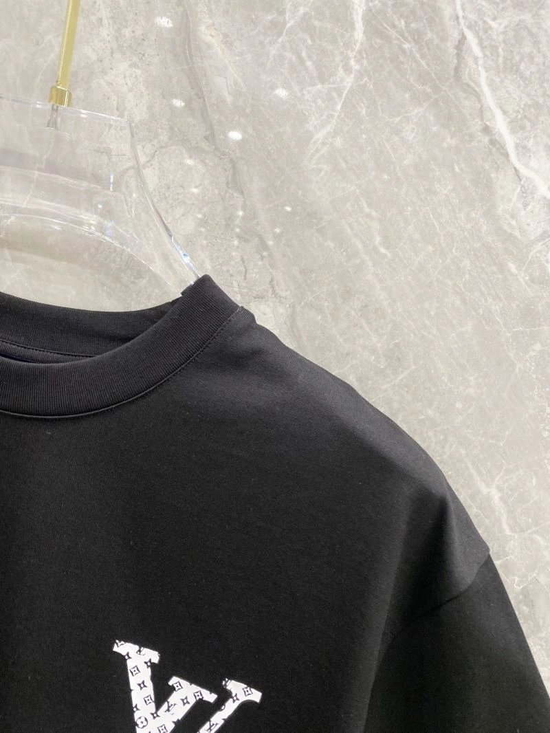 Original Louis Vuitton T-Shirts 134707