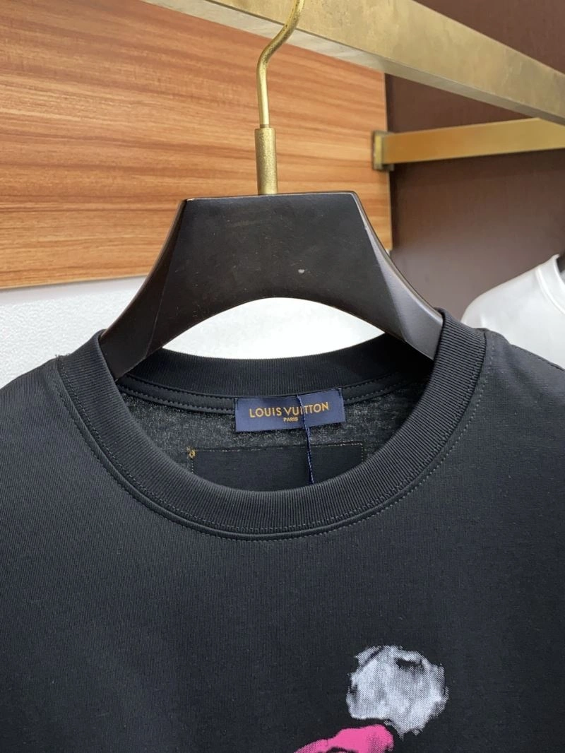 Louis Vuitton T-Shirts Soft 134694