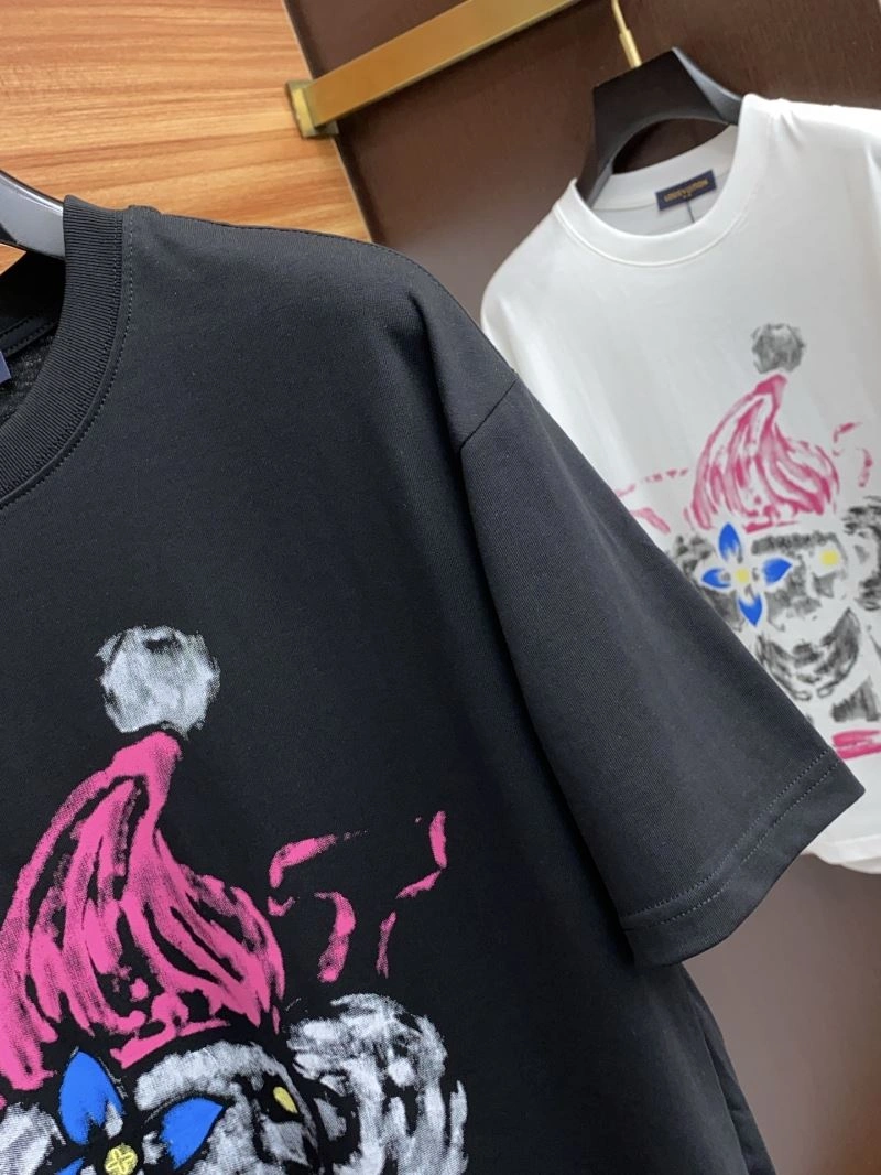 Louis Vuitton T-Shirts Soft 134694