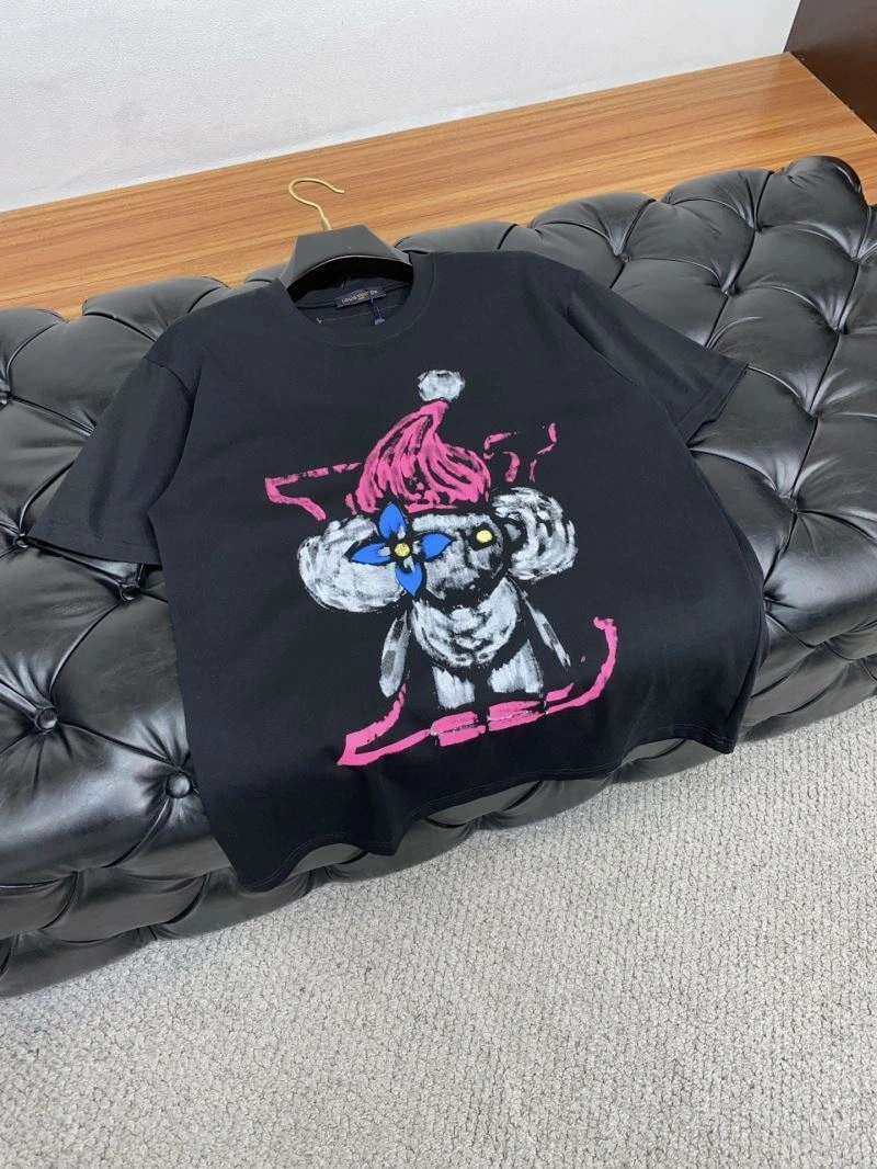 Louis Vuitton T-Shirts Soft 134694