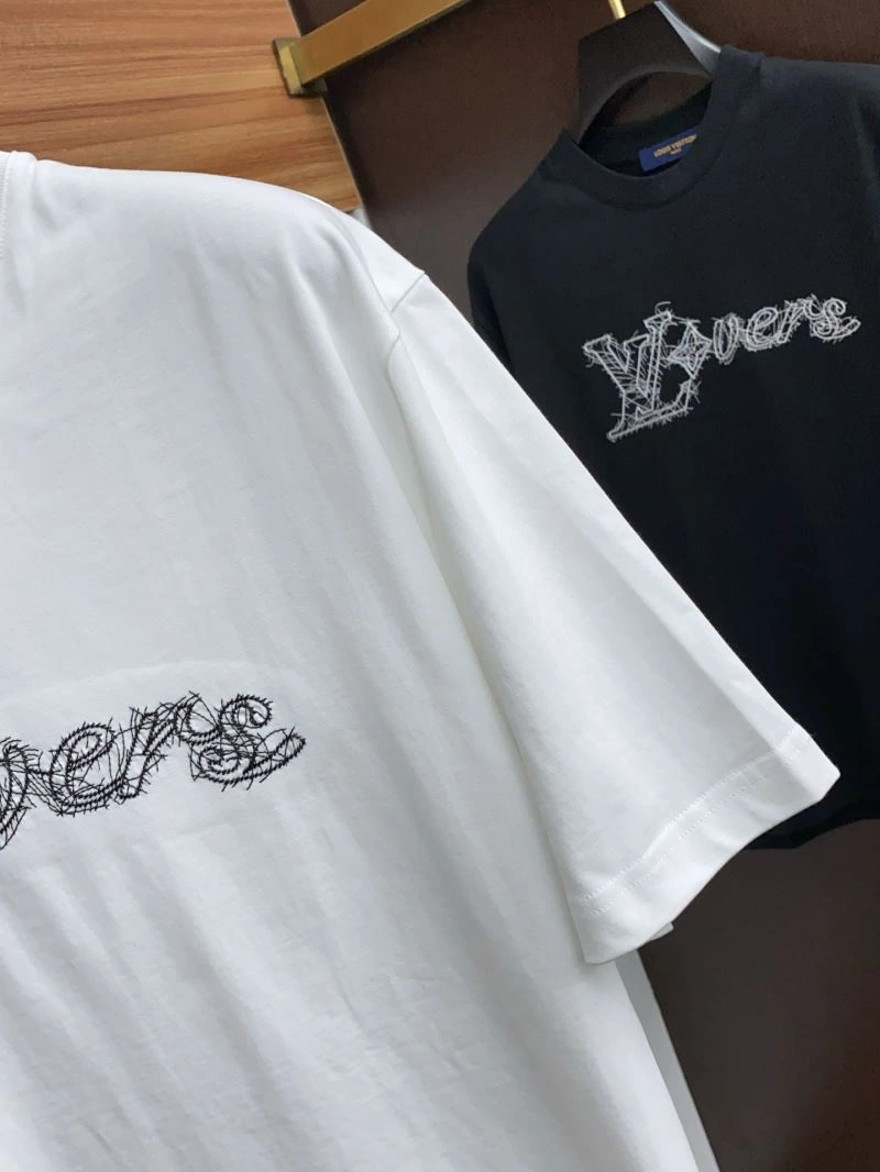 Compact Louis Vuitton T-Shirts 134687