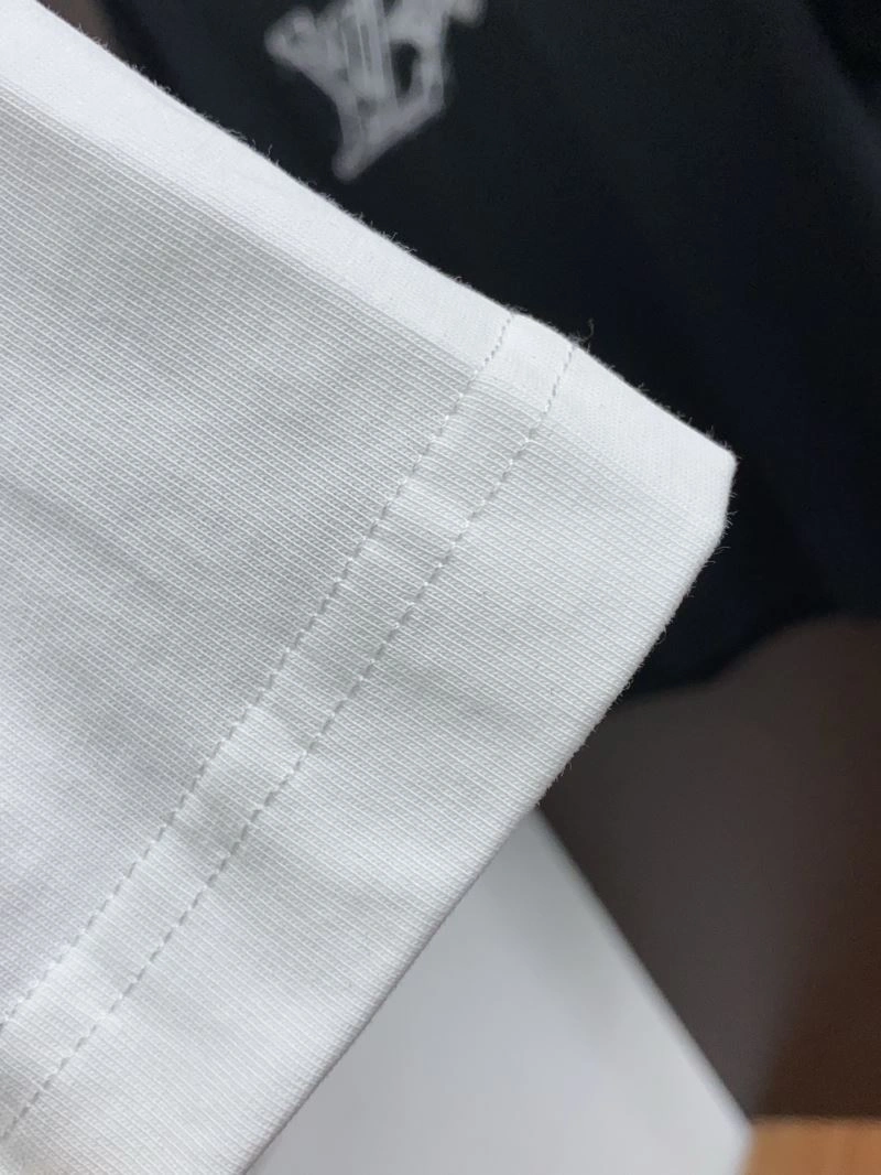 Compact Louis Vuitton T-Shirts 134687