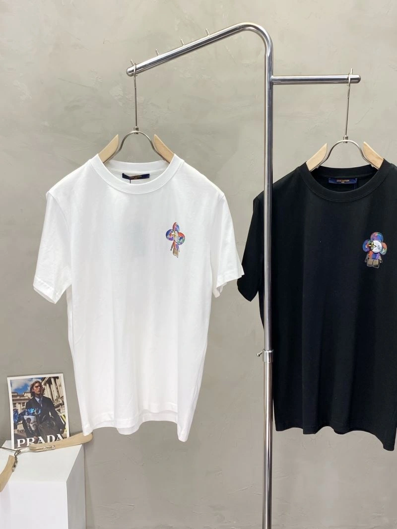Louis Vuitton T-Shirts Comfortable 134692