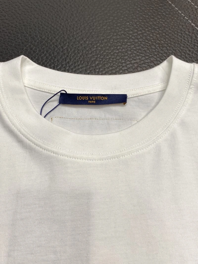 Louis Vuitton T-Shirts Comfortable 134692