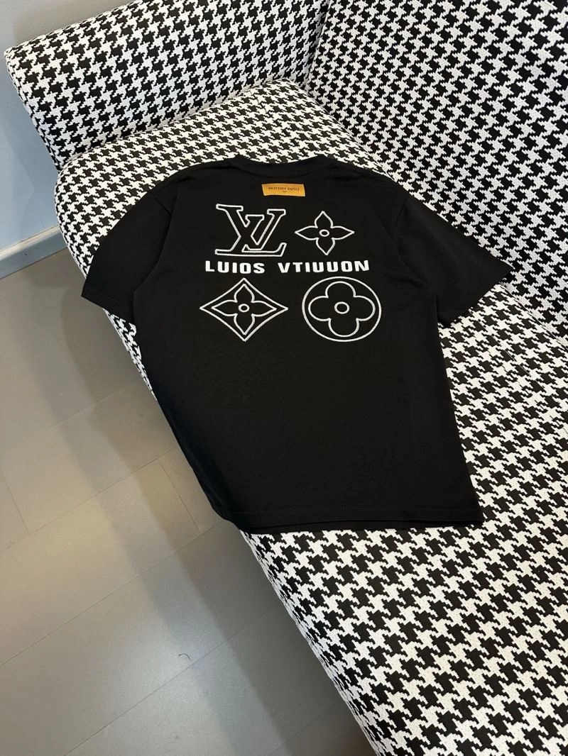 Seasonal Louis Vuitton T-Shirts 134696