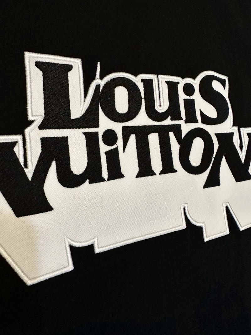 Louis Vuitton T-Shirts Timeless 134697