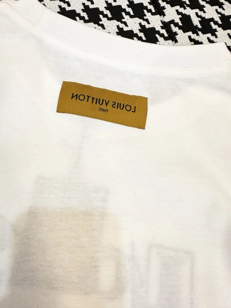 Louis Vuitton T-Shirts Timeless 134697