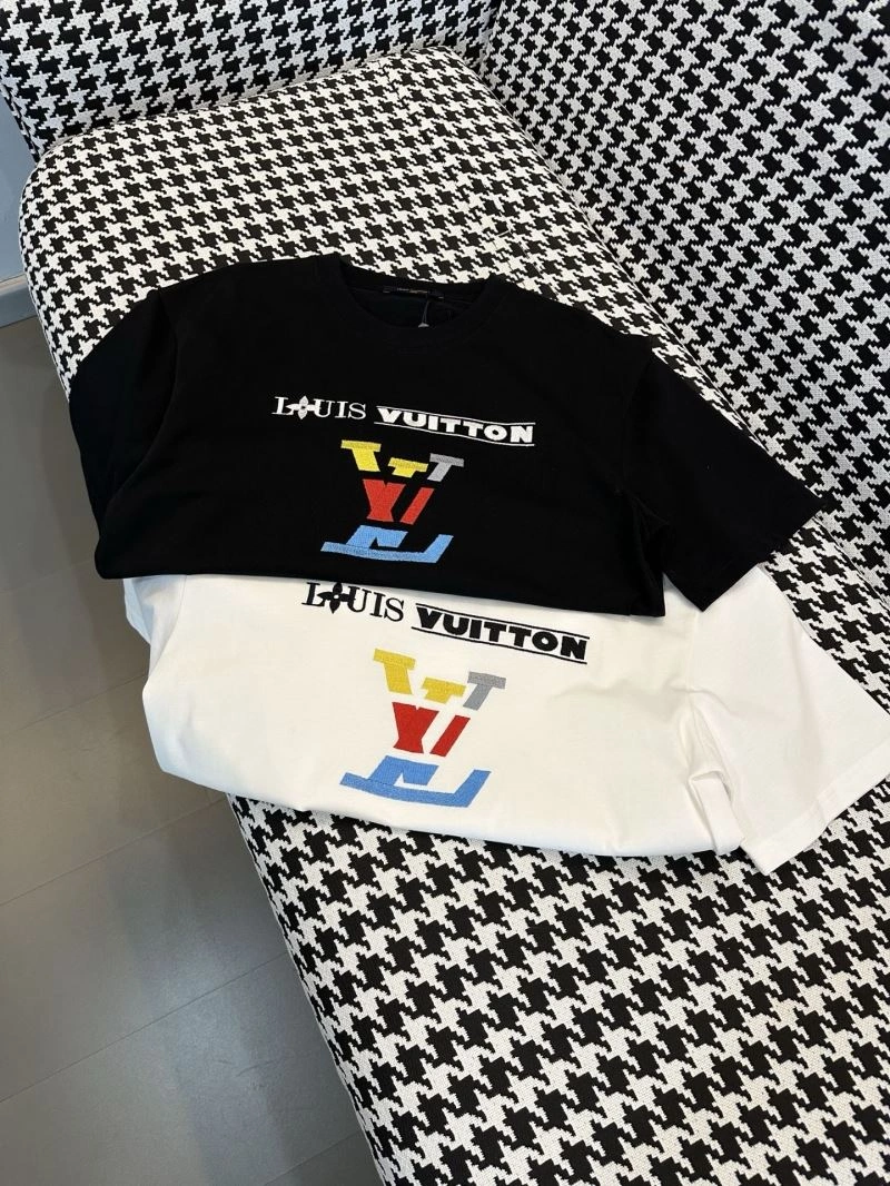 ZipUp Louis Vuitton T-Shirts 134702