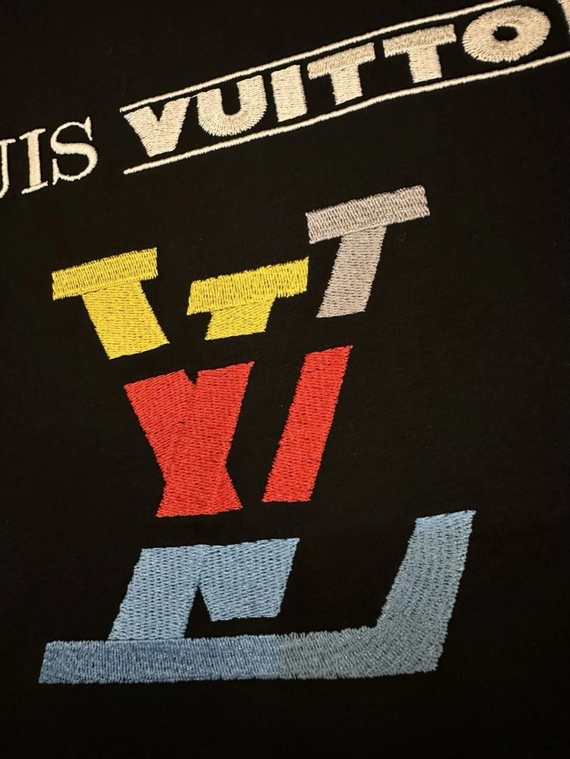 ZipUp Louis Vuitton T-Shirts 134702