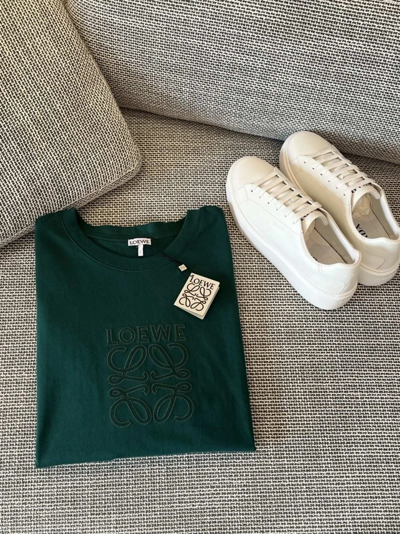 UrbanChic Louis Vuitton T-Shirts 134684