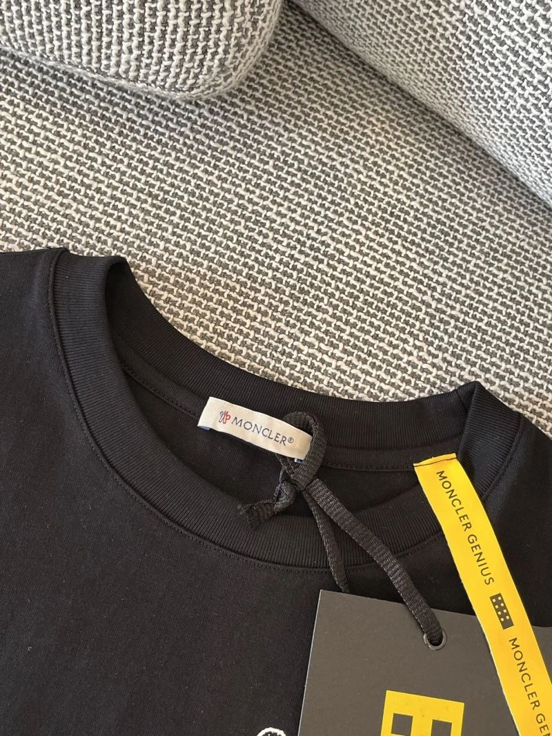 Neat Louis Vuitton T-Shirts 134706