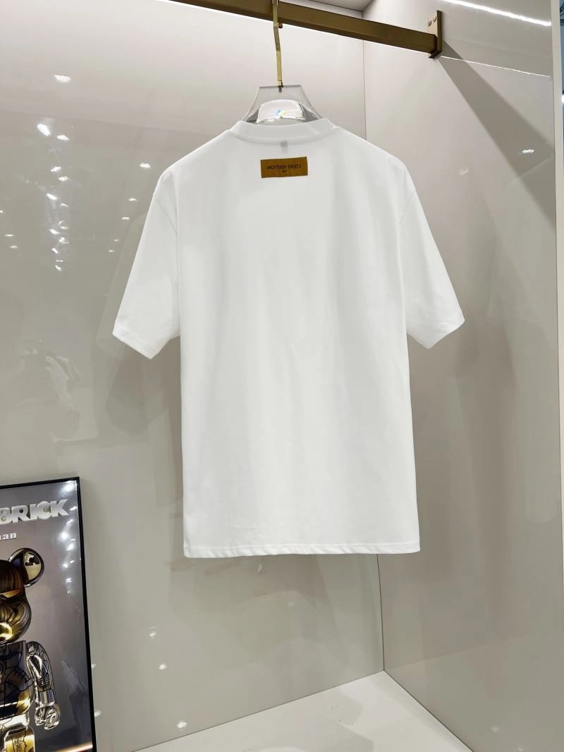 Louis Vuitton T-Shirts Minimalist 134679