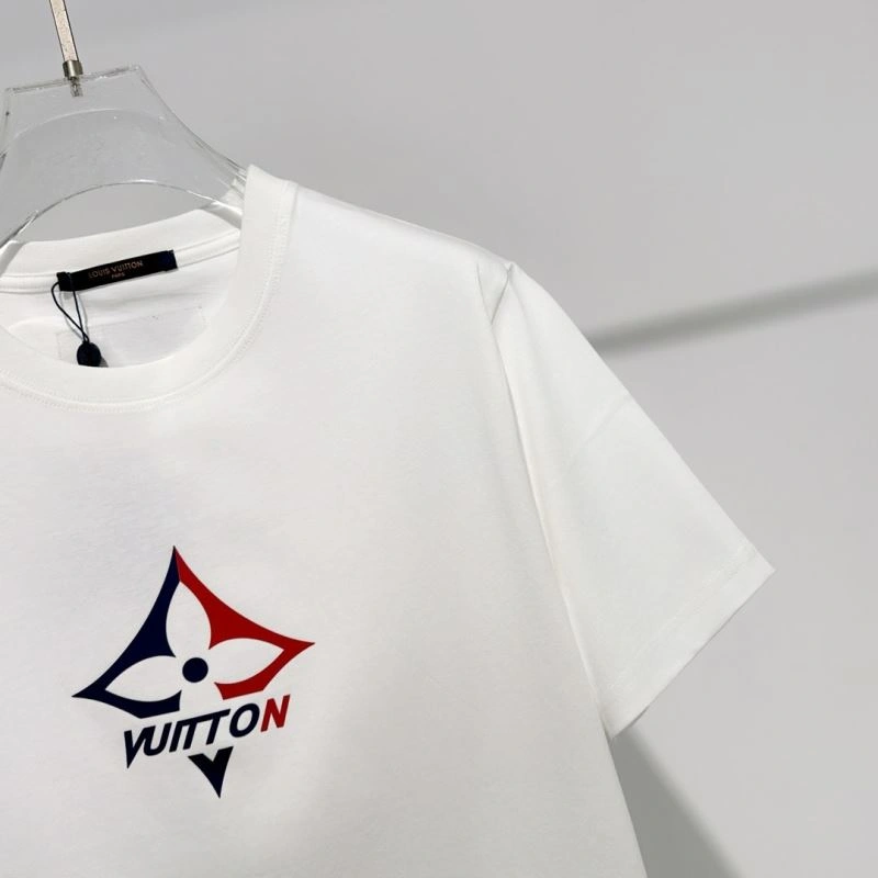Attractive Louis Vuitton T-Shirts 134680
