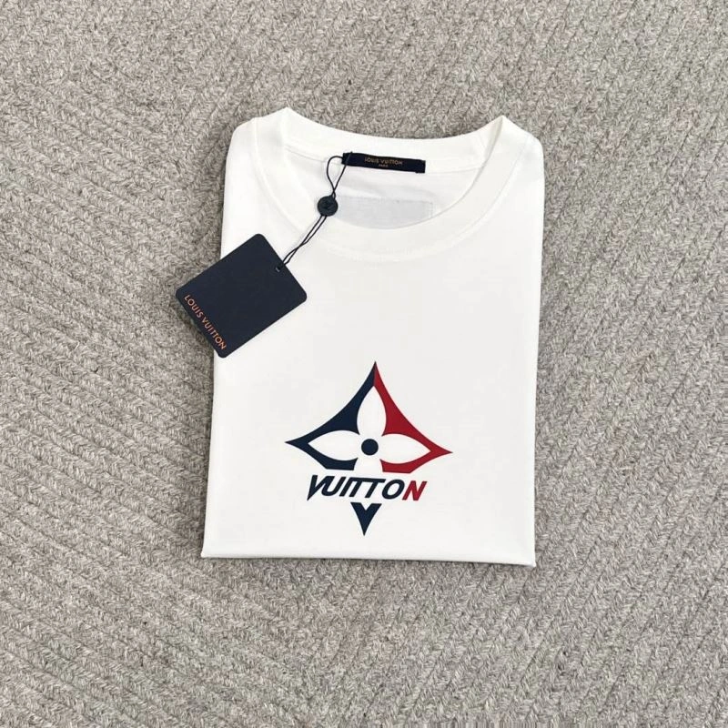 Attractive Louis Vuitton T-Shirts 134680