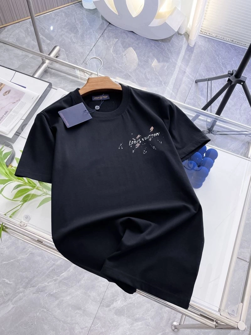 Louis Vuitton T-Shirts Resilient 134677