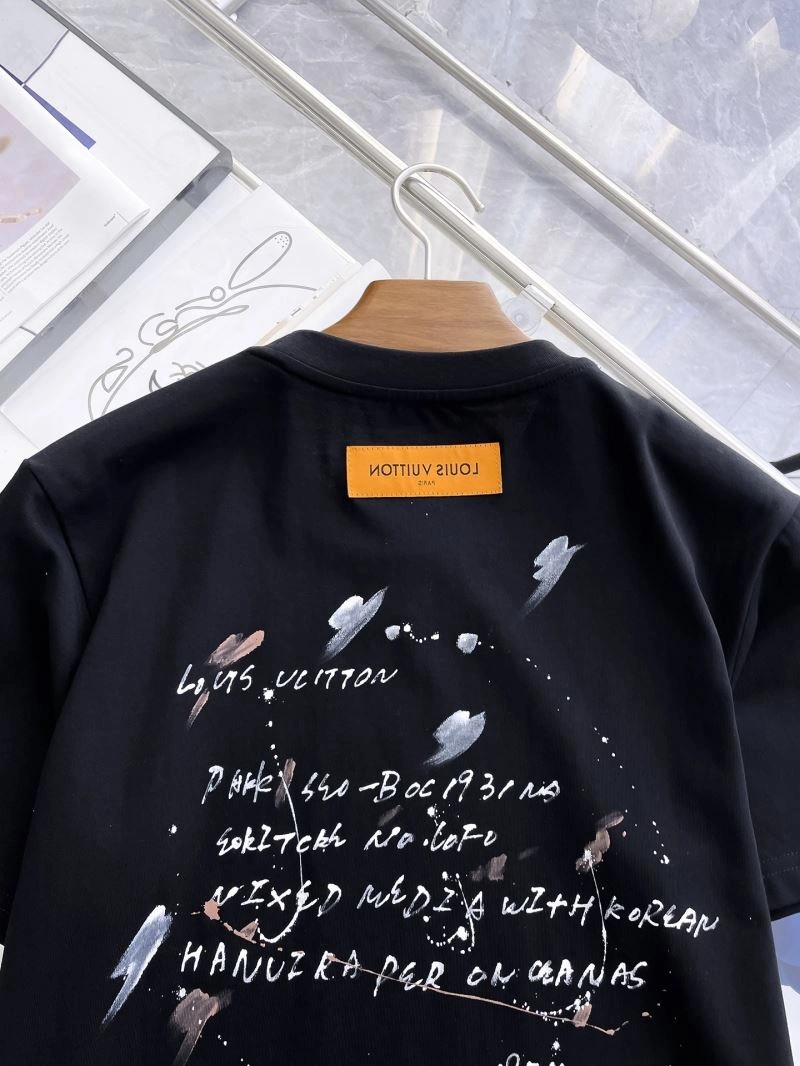 Louis Vuitton T-Shirts Resilient 134677