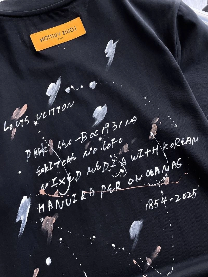 Louis Vuitton T-Shirts Resilient 134677
