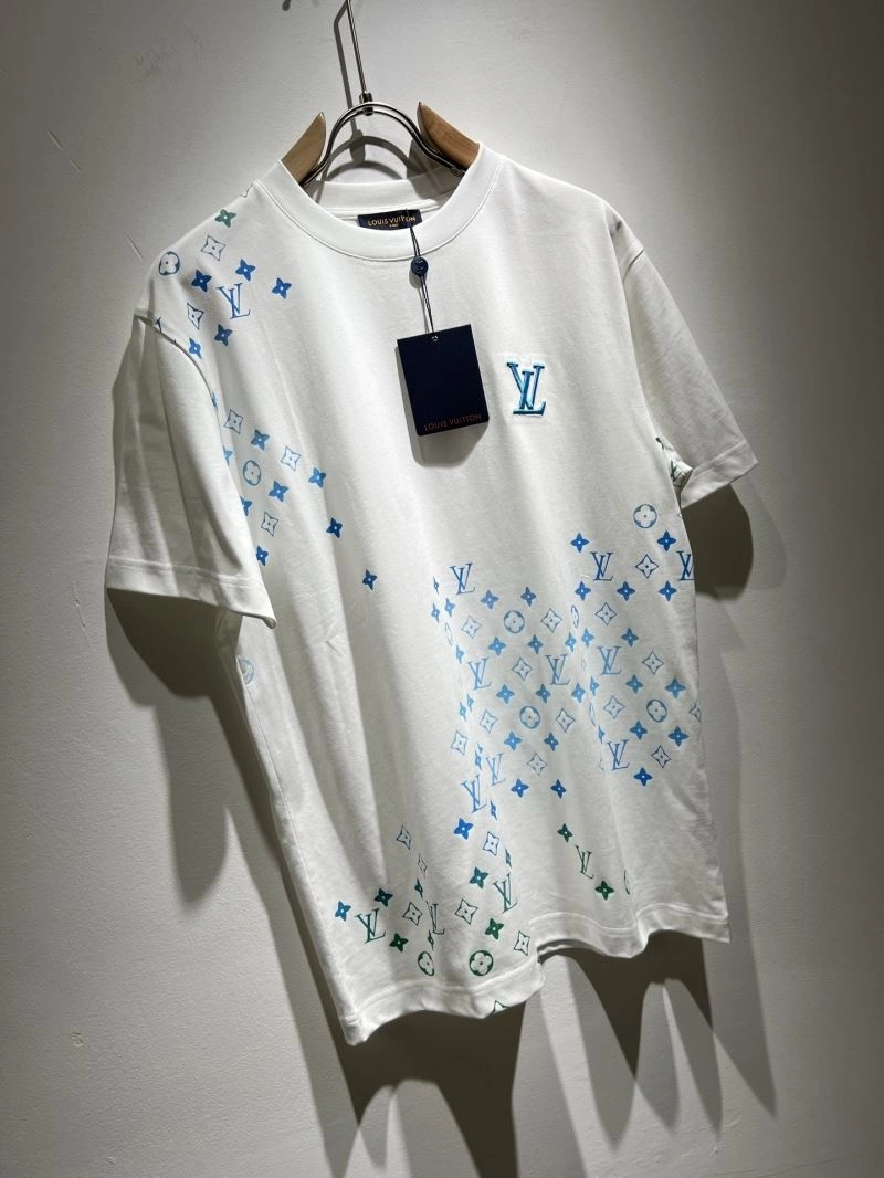 SportInspired Louis Vuitton T-Shirts 134671