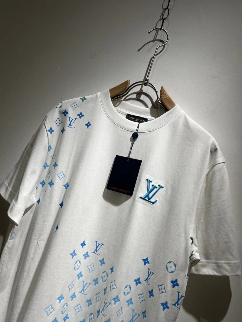 SportInspired Louis Vuitton T-Shirts 134671