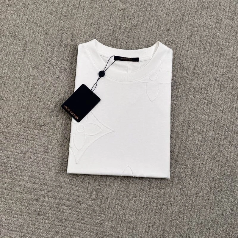 Louis Vuitton T-Shirts Resilient 134640