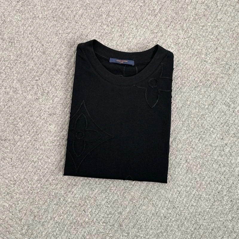 Louis Vuitton T-Shirts Durable 134647