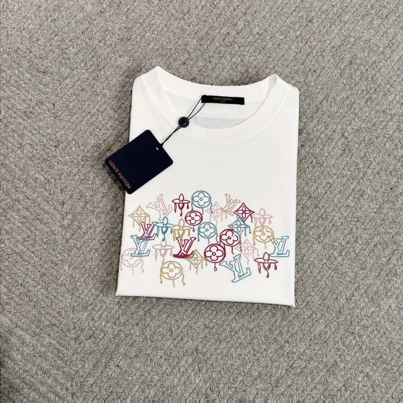 Louis Vuitton T-Shirts Durable 134660