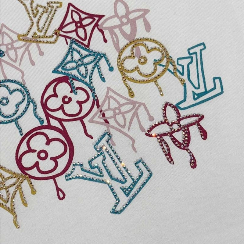 Louis Vuitton T-Shirts Durable 134660