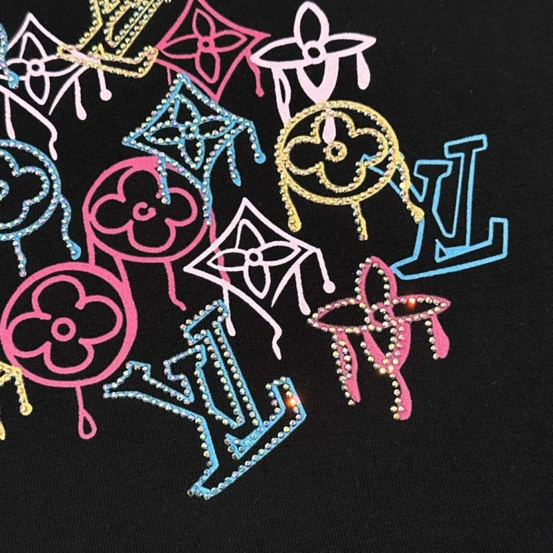 Seasonal Louis Vuitton T-Shirts 134649