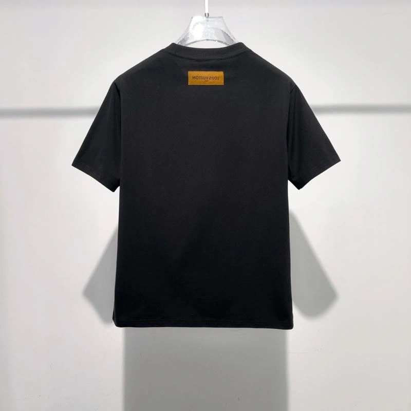 Seasonal Louis Vuitton T-Shirts 134649